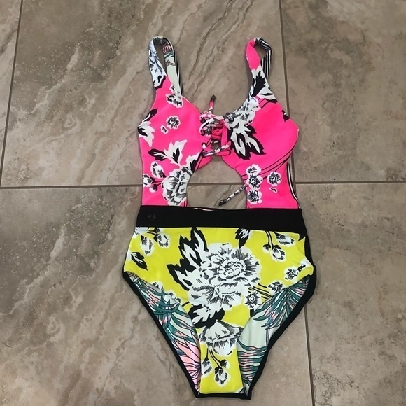 MAAJI Fairground Reversible Swimsuit SZ. S​​​​​​​​​​​ - Picture 3 of 6